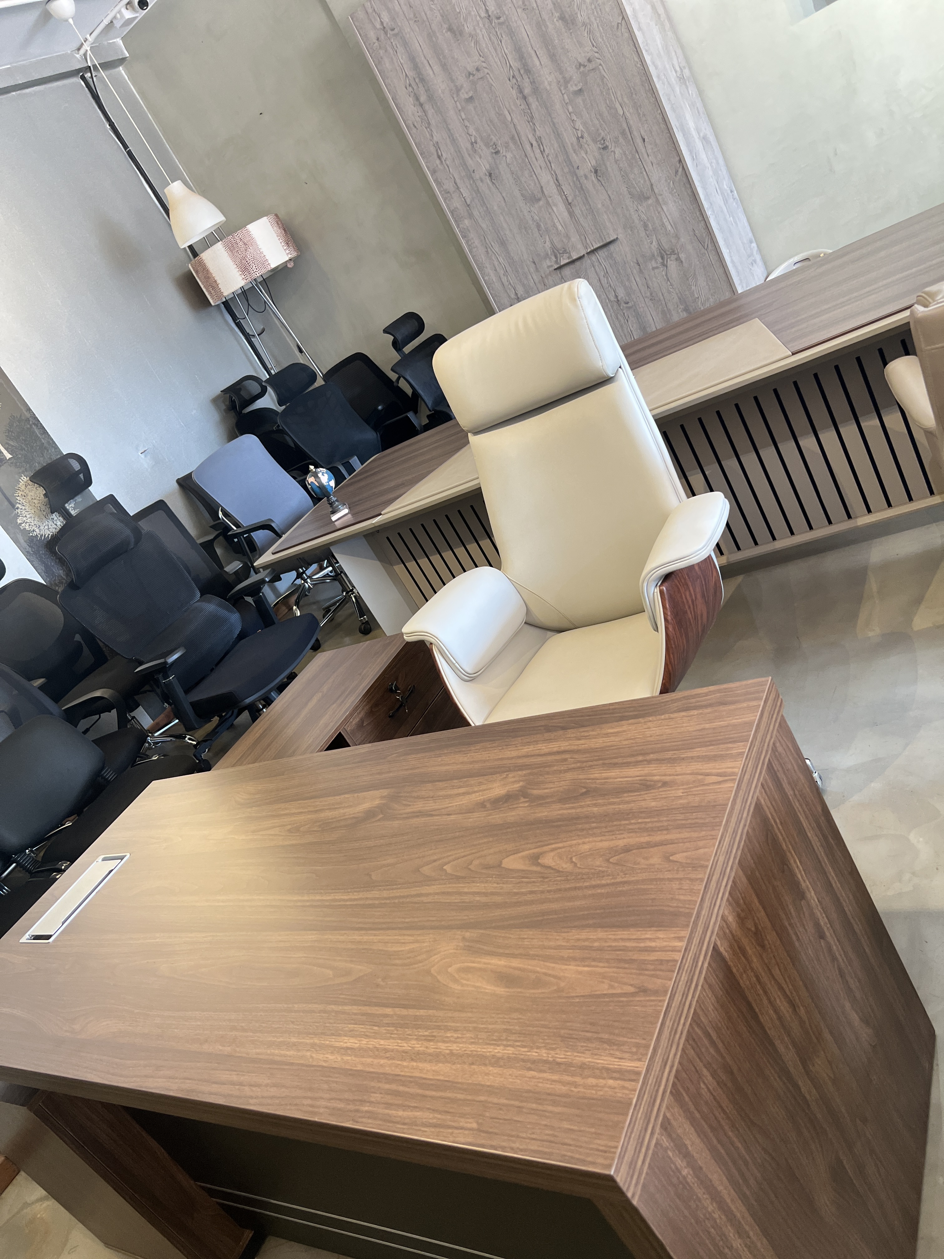 Executive office furniture with leather chair and wooden desk